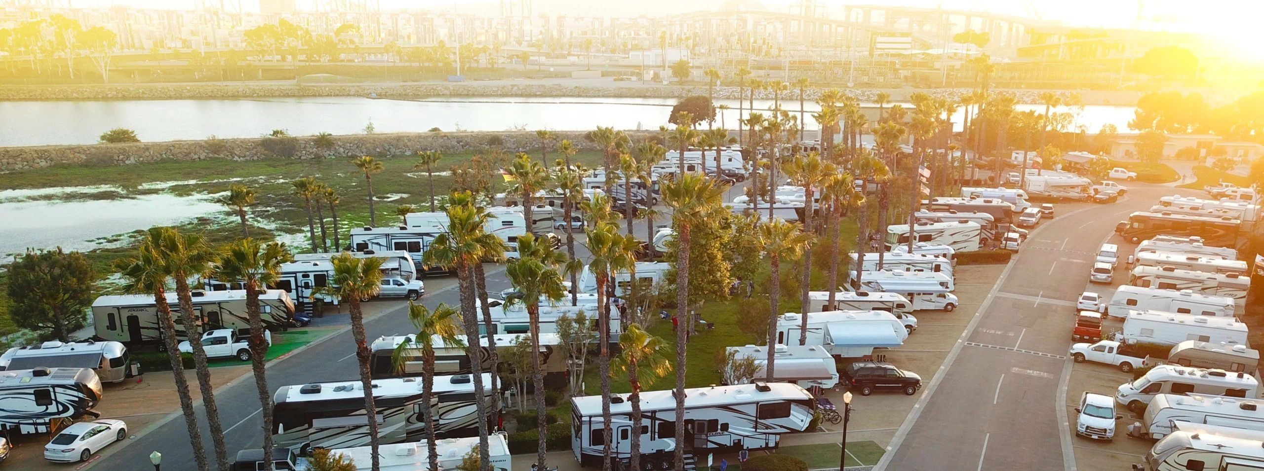 Rv Camping Golden Shore RV Resort